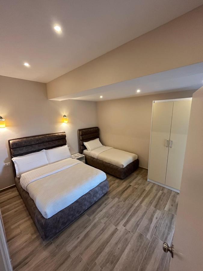 Monte Mare Hotel Vlore Exterior photo