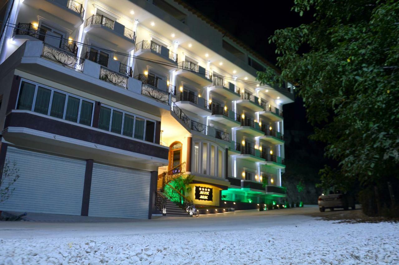 Monte Mare Hotel Vlore Exterior photo